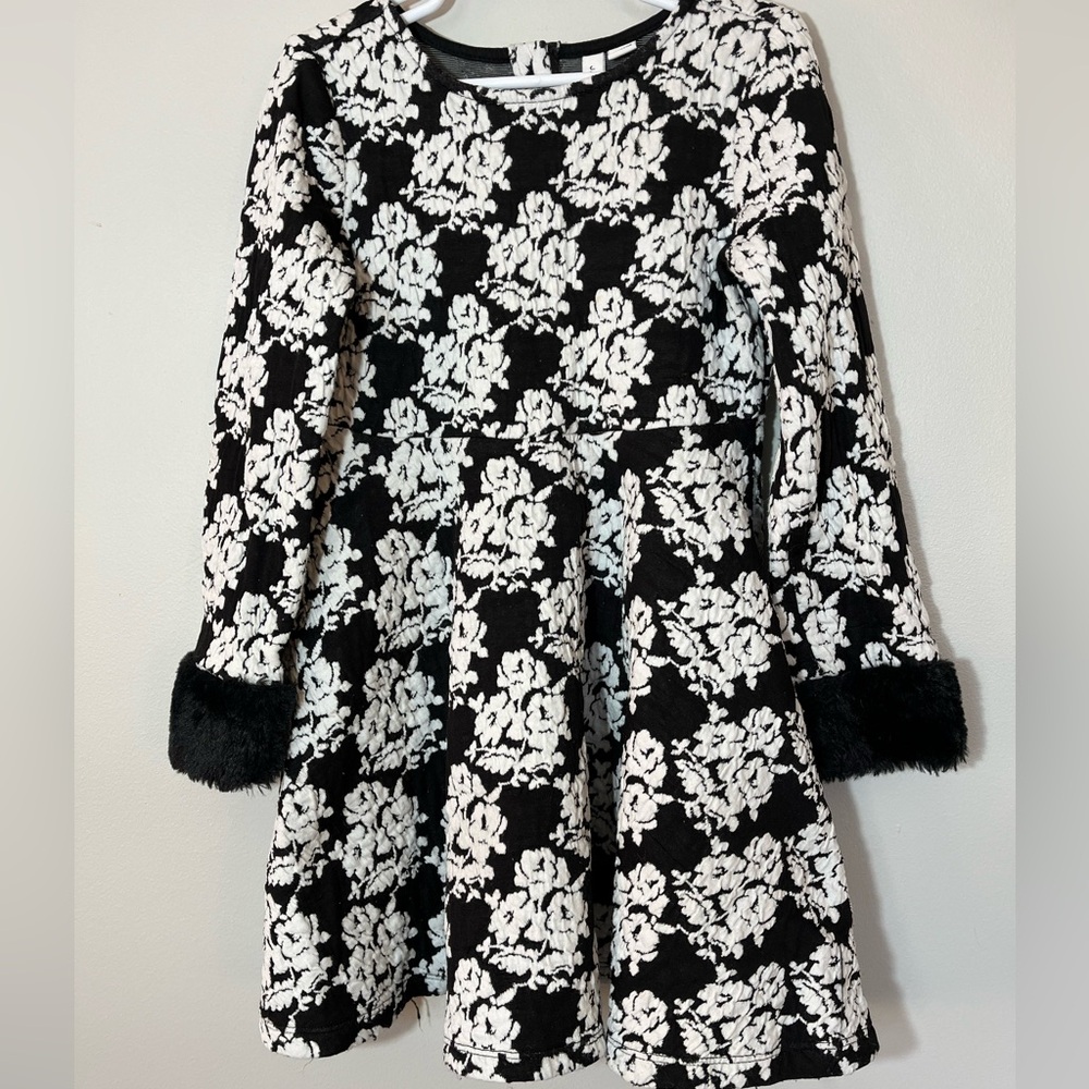 Janie and Jack Black and White Floral Jacquard Dress with Faux Fur Trim …